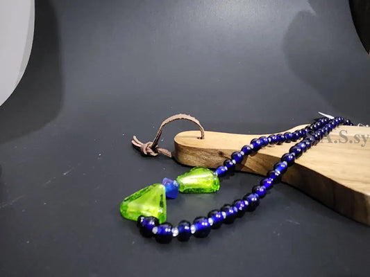 Dark Blue and Green Beaded Necklace N09