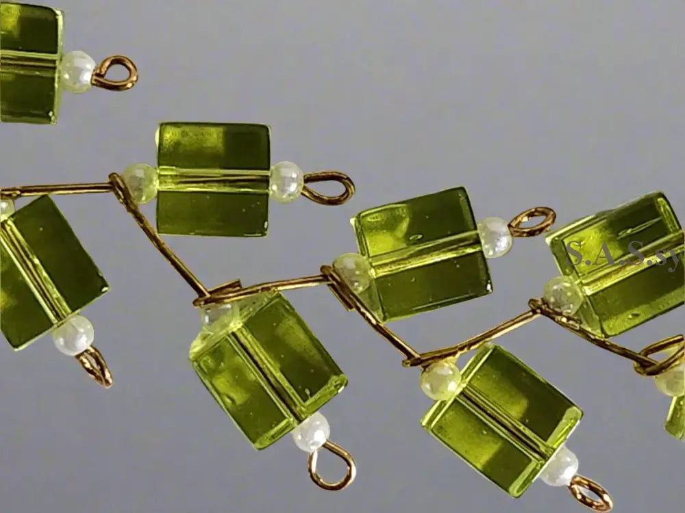 Verdant Glimmer Necklace N27 Necklace